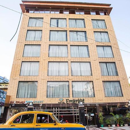 Hotel Emerald Калькутта Экстерьер фото