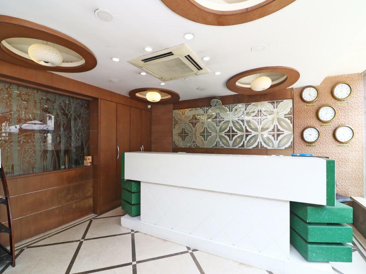 Hotel Emerald Калькутта Экстерьер фото