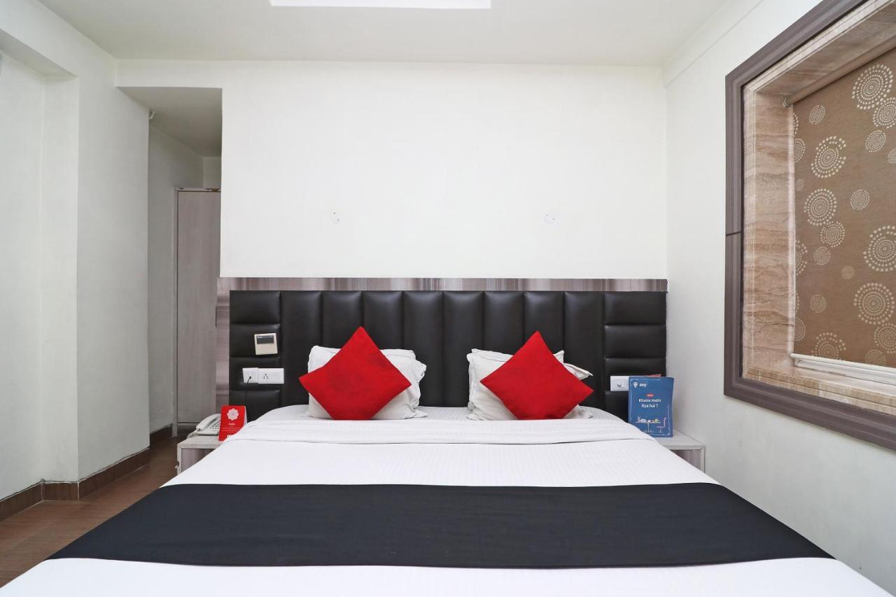 Hotel Emerald Калькутта Экстерьер фото